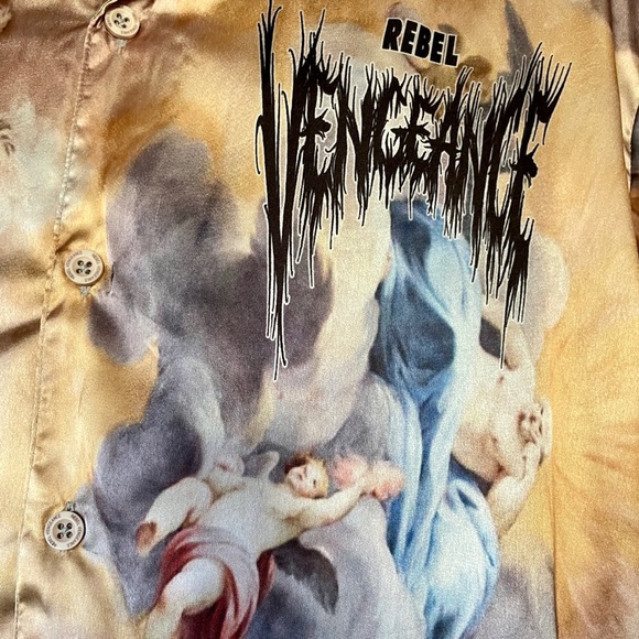 NWT REBEL VENGEANCE Wearable Art ITALIAN Boticelli and LOGO Print Satin SHIRT M - Picture 9 of 16